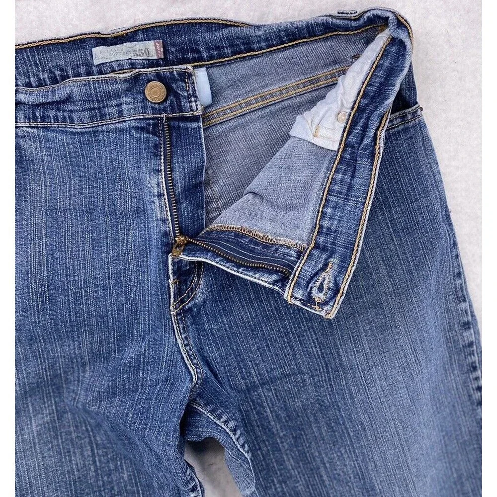 Levi's  550 Jeans Women Size 16 Boot Cut High Rise Relaxed Fit Denim Vintage - Picture 3 of 13